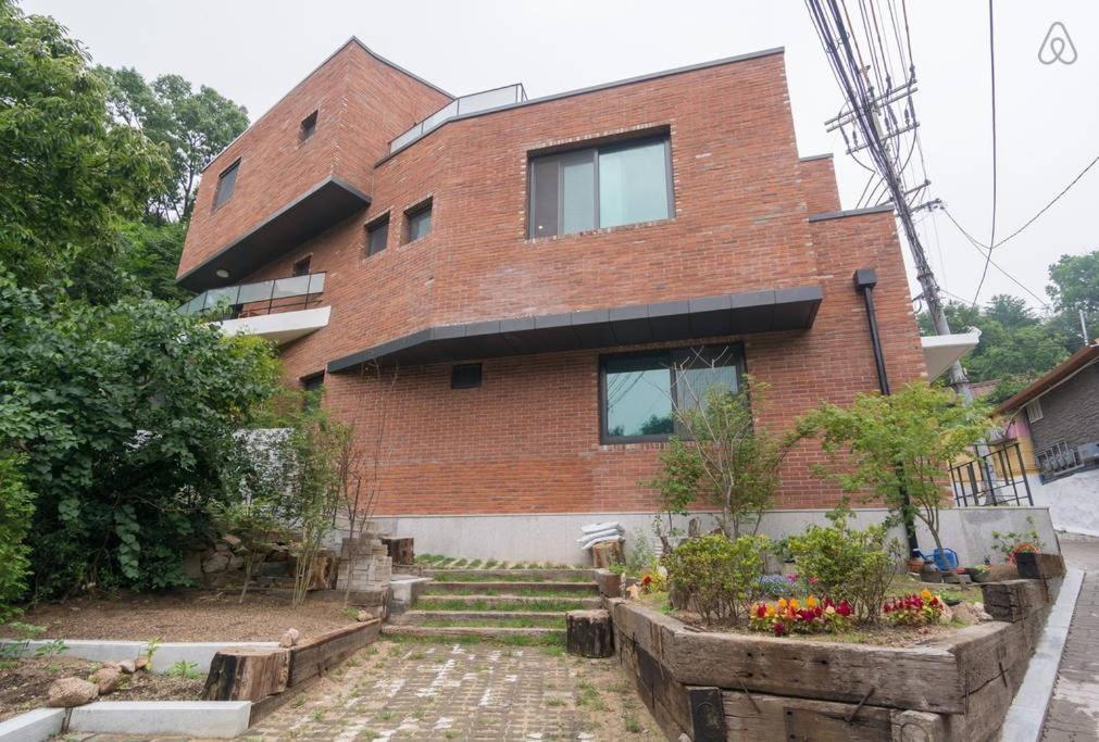 Guesthouse The Kims Seoul Exterior photo